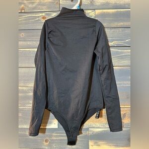 NWOT SKIMS Black Long Sleeve Bodysuit